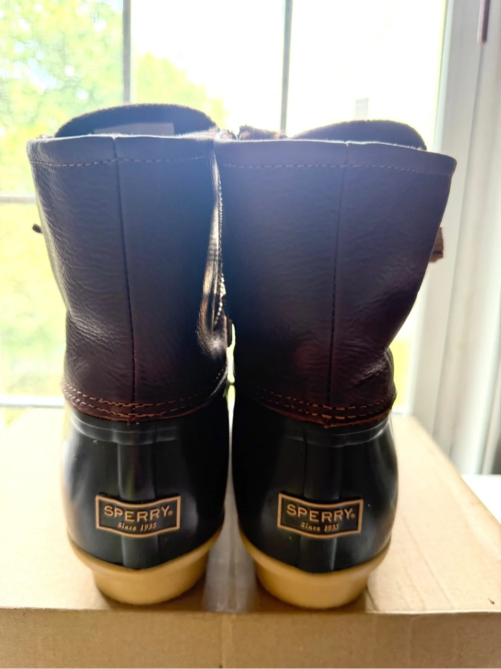 Sperry Woman’s NWOB Saltwater Duck Boot in Tan/Dark Brown Size 12